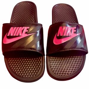 Nike NWOT Black Slides with Pink Logo Size 11